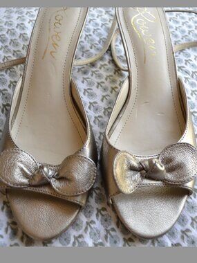 Rowen Bronze Peep Toe Kitten Heels Bow Ankle Strap Textured Metallic Size 10M